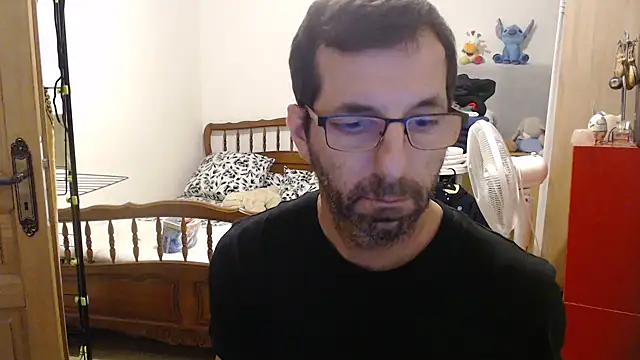 Snapshot of steph19x5 chatting on October 28, 10:30 am steph19x5 online show from October 28, 10:30 am