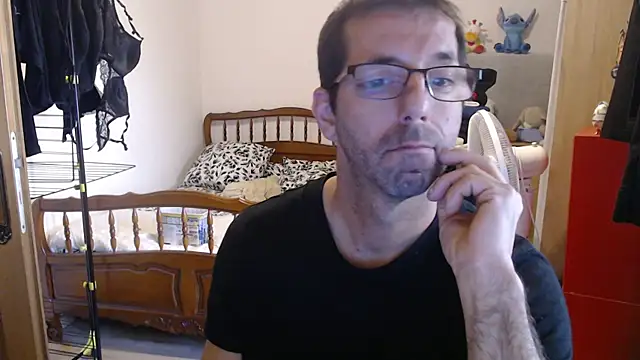 Snapshot of steph19x5 chatting on October 30, 10:16 am steph19x5 online show from October 30, 10:16 am