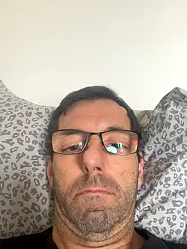 Snapshot of steph19x5 chatting on November 12, 11:43 am steph19x5 online show from November 12, 11:43 am