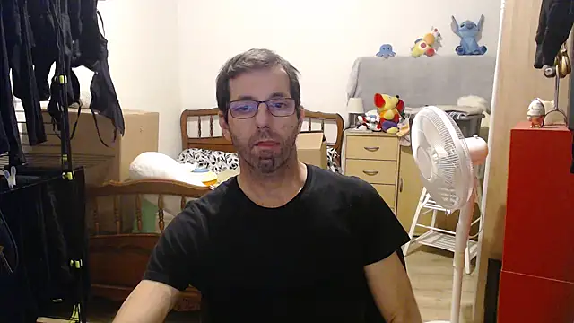 Snapshot of steph19x5 chatting on December 3, 8:51 pm steph19x5 online show from December 3, 8:51 pm