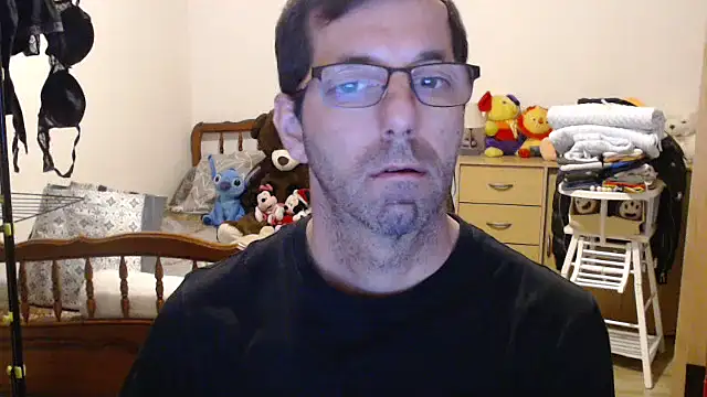 Snapshot of steph19x5 chatting on February 19, 7:43 pm steph19x5 online show from February 19, 7:43 pm