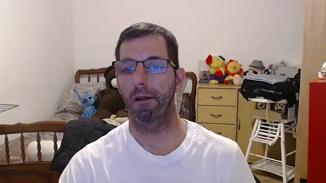 Snapshot of steph19x5 chatting on March 17, 6:22 pm steph19x5 online show from March 17, 6:22 pm