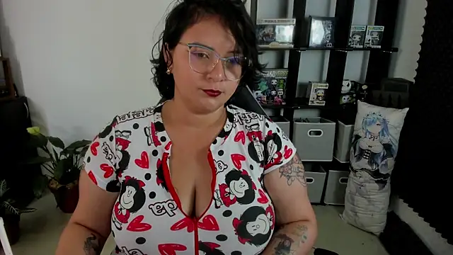 aika-dreams online show from December 4, 2:26 pm