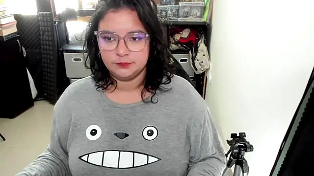 aika-dreams online show from October 22, 1:00 pm