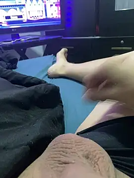 Snapshot of dustbor chatting on March 12, 5:28 pm dustbor online show from March 12, 5:28 pm