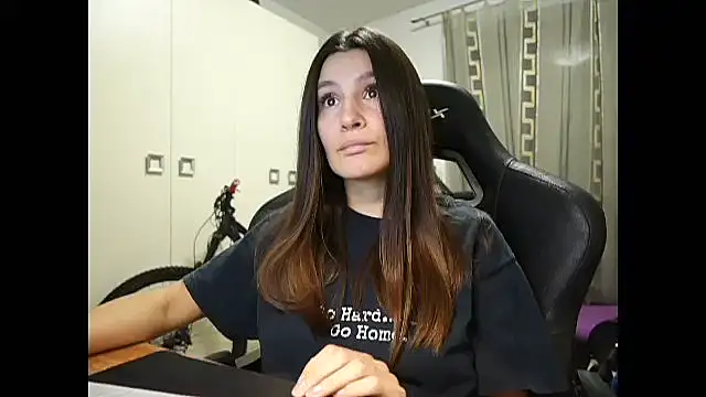 Snapshot of GodlyTheia chatting on December 1, 5:57 pm GodlyTheia online show from December 1, 5:57 pm