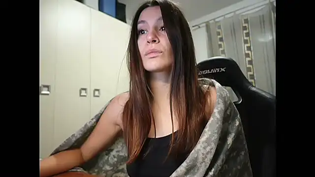 Snapshot of GodlyTheia chatting on December 3, 12:27 pm GodlyTheia online show from December 3, 12:27 pm