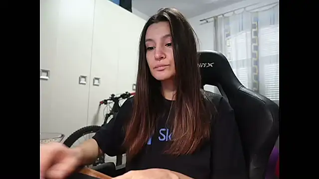 Snapshot of GodlyTheia chatting on December 11, 11:51 am GodlyTheia online show from December 11, 11:51 am