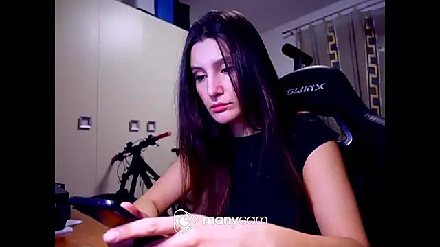 Snapshot of GodlyTheia chatting on January 30, 5:49 pm GodlyTheia online show from January 30, 5:49 pm