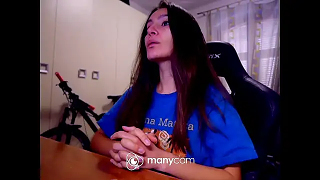 Snapshot of GodlyTheia chatting on February 3, 2:13 pm GodlyTheia online show from February 3, 2:13 pm