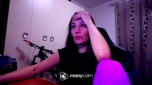 Snapshot of GodlyTheia chatting on February 20, 9:20 pm GodlyTheia online show from February 20, 9:20 pm