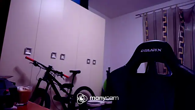 Snapshot of GodlyTheia chatting on February 21, 10:04 pm GodlyTheia online show from February 21, 10:04 pm