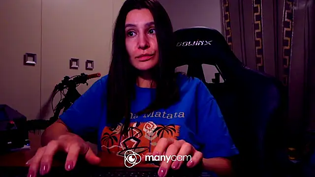 Snapshot of GodlyTheia chatting on March 2, 9:43 pm GodlyTheia online show from March 2, 9:43 pm