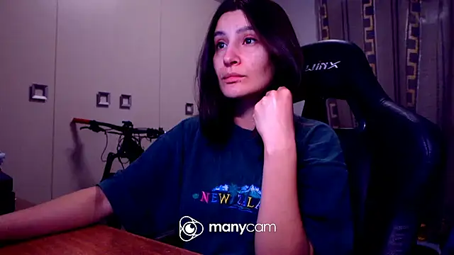 Snapshot of GodlyTheia chatting on March 14, 4:40 pm GodlyTheia online show from March 14, 4:40 pm