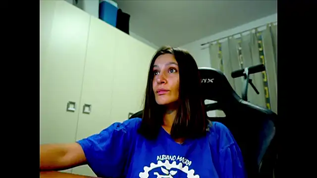 Snapshot of GodlyTheia chatting on September 14, 1:43 pm GodlyTheia online show from September 14, 1:43 pm