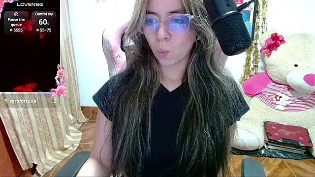 Maggie Fox3 online show from January 19, 2:36 am