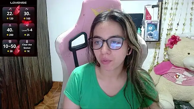 Maggie Fox3 online show from March 19, 2:16 am