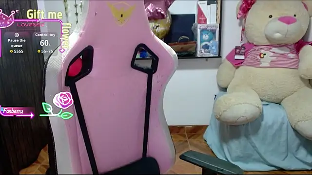 Maggie Fox3 online show from September 13, 2:11 am