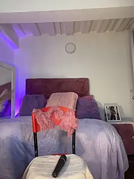 karinacortes online show from March 11, 3:51 pm