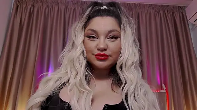 Larissa K online show from October 24, 7:05 am