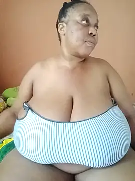 Lovelyboobs01 online show from January 7, 1:14 pm