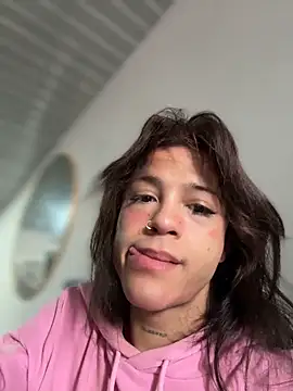 stormytt  online show from November 30, 5:39 pm