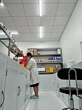 HinaLovely online show from February 5, 9:14 am