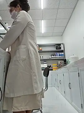 HinaLovely online show from February 23, 3:59 am