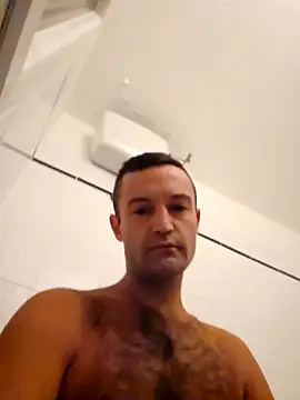 Snapshot of enricso chatting on February 2, 5:11 pm enricso online show from February 2, 5:11 pm