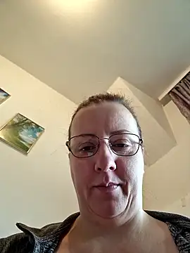 Snapshot of Goodass7 chatting on October 21, 7:31 am Goodass7 online show from October 21, 7:31 am