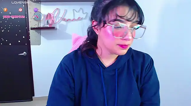 Vannessa  Shy online show from February 13, 10:00 pm