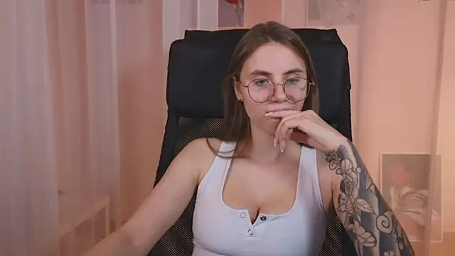  AnnaStark  online show from December 25, 6:52 am