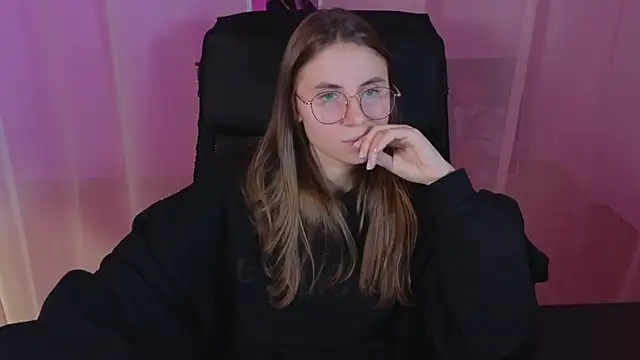  AnnaStark  online show from February 9, 9:17 pm