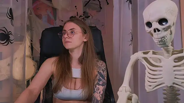  AnnaStark  online show from October 31, 8:21 pm