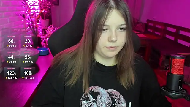 Snapshot of XNirvanaX chatting on March 25, 4:29 am XNirvanaX online show from March 25, 4:29 am