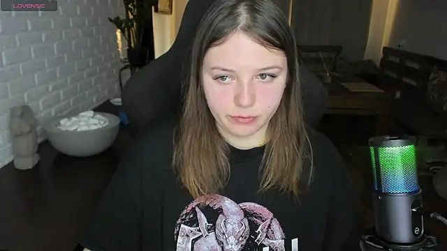 Snapshot of XNirvanaX chatting on March 31, 4:02 am XNirvanaX online show from March 31, 4:02 am