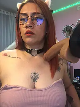 Luna Paris  online show from December 18, 3:26 am