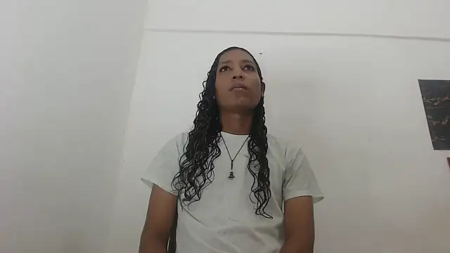 shairaStarr online show from December 4, 1:03 am