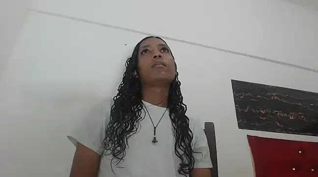 shairaStarr online show from December 5, 6:11 pm
