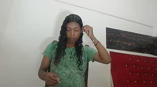 shairaStarr online show from December 6, 3:33 pm