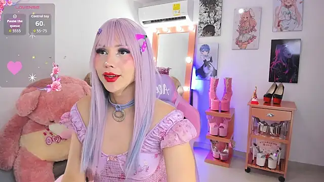 Snapshot of alessandrathedoll chatting on April 16, 6:52 pm alessandrathedoll online show from April 16, 6:52 pm