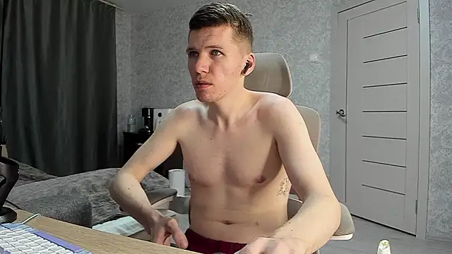 Snapshot of Bananas_dick chatting on March 9, 6:23 pm Bananas dick online show from March 9, 6:23 pm