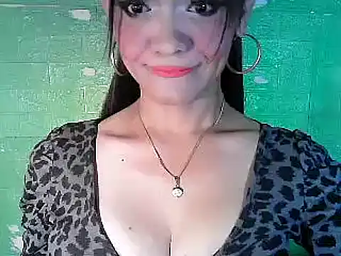 Snapshot of Rosebaumgardner1234 chatting on February 14, 1:18 pm Rosebaumgardner1234 online show from February 14, 1:18 pm