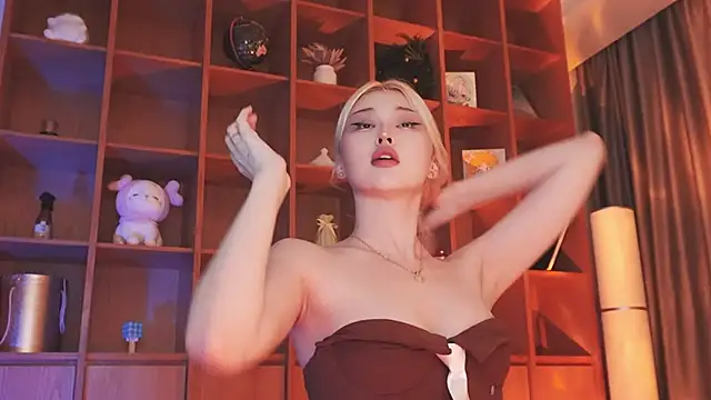 hyun chia online show from October 17, 7:38 pm