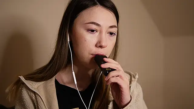 chibi moon  online show from January 10, 5:13 pm