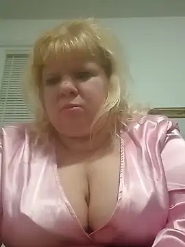 Snapshot of JemJensen30 chatting on June 4, 5:57 am JemJensen30 online show from June 4, 5:57 am