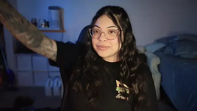 drizzypeach602 online show from December 13, 4:43 am