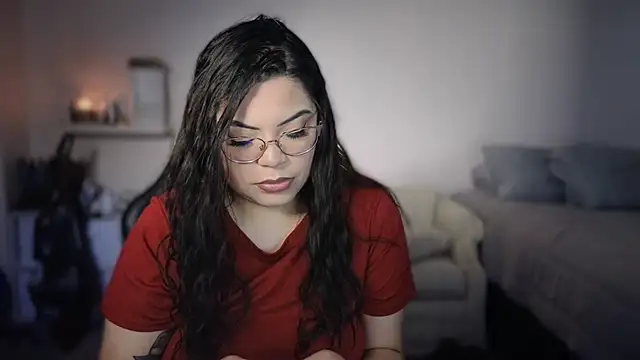 drizzypeach602 online show from December 13, 9:30 pm