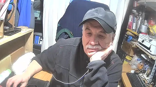 nonnomaturobisex online show from February 6, 7:13 am