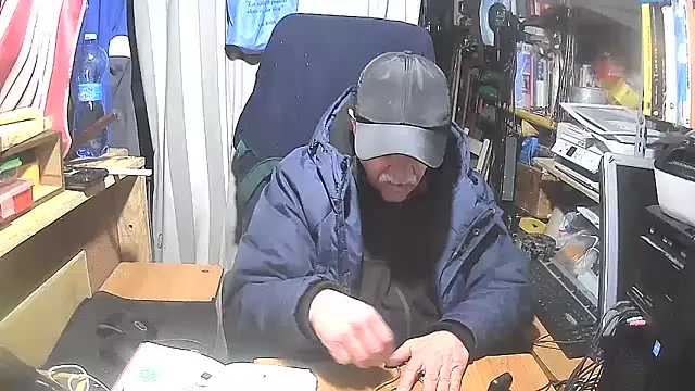 nonnomaturobisex online show from February 9, 8:54 am